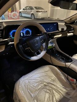 تۆیۆتا کراون